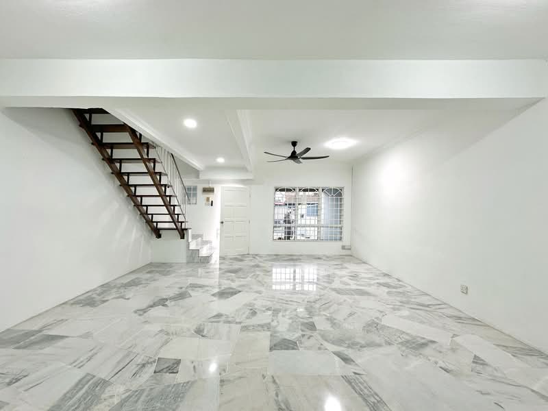 Rumah Teres untuk Dijual di Bandar Country Homes (Rawang) - Arif MS - PropertyGuru.com.my