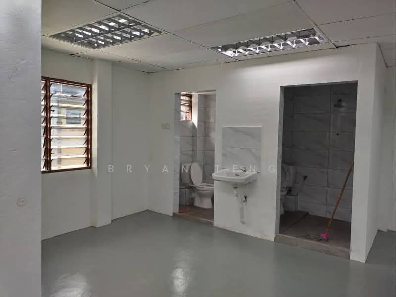 Shop for Rent in Butterworth (Penang) - Bryan Teng - Bathroom - PropertyGuru.com.my