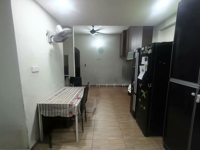 2-storey Terraced House for Sale in Bandar Putra (Kulai) - Chen Shieh Yu - Dining Room - PropertyGuru.com.my