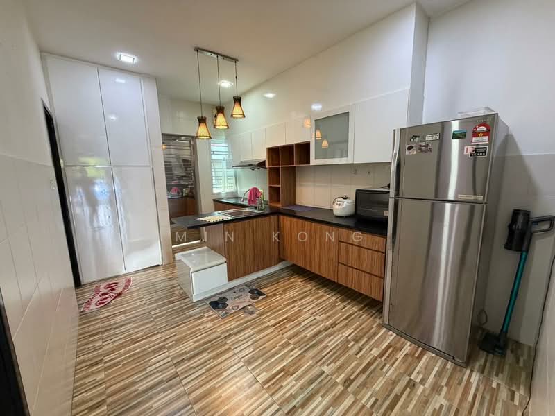 2-storey Terraced House for Rent in Nusa Bayu (Iskandar Puteri (Nusajaya)) - Min Kong - Kitchen - PropertyGuru.com.my
