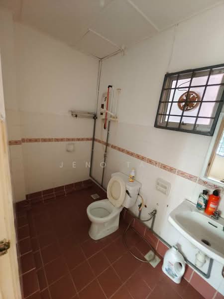 Pangsapuri untuk Disewa di MJC Courtyard Sanctuary - Jeno Tan - Bathroom - PropertyGuru.com.my