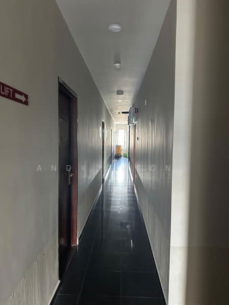 Kedai untuk Disewa di Taman Desa Cemerlang (Ulu Tiram) - Andy Cheong - Corridor - PropertyGuru.com.my