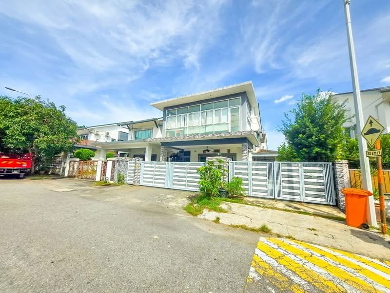 Rumah Berkembar untuk Dijual di Taman Saujana Emas (Kajang) - Noraini Dahan - Exterior - PropertyGuru.com.my