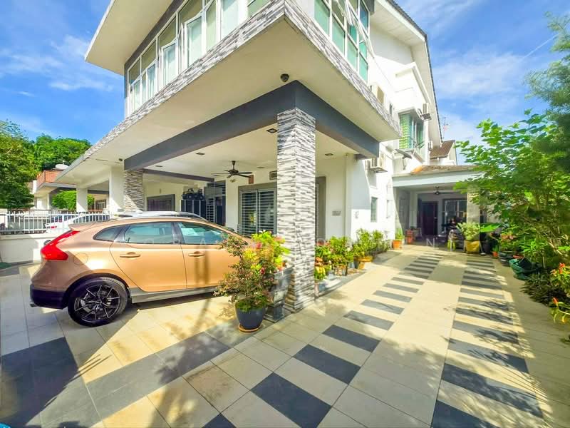 Rumah Berkembar untuk Dijual di Taman Saujana Emas (Kajang) - Noraini Dahan - Exterior - PropertyGuru.com.my