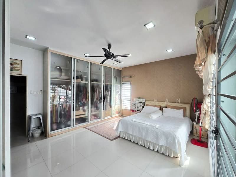 Rumah Berkembar untuk Dijual di Taman Saujana Emas (Kajang) - Noraini Dahan - PropertyGuru.com.my