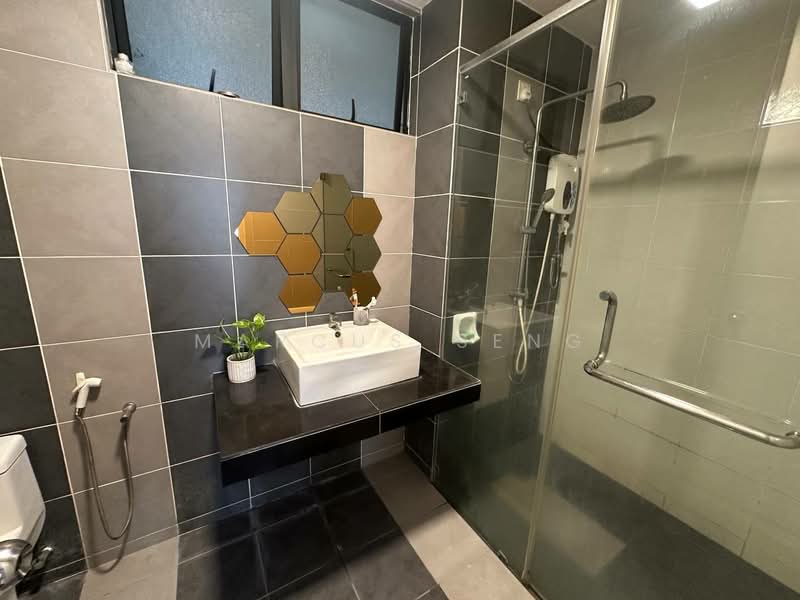 Kondominium untuk Dijual di Upper East @ Tiger Lane - Marcus Seng - Bathroom - PropertyGuru.com.my