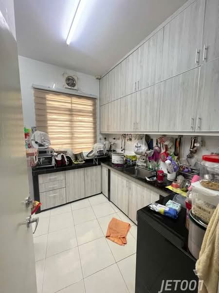2-storey Terraced House for Sale in Kota Bayuemas (Klang) - Mason Chiah - Kitchen - PropertyGuru.com.my