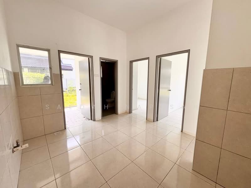 Semi-Detached House for Sale in Jalan Parit Masjid (Pontian) - Saedah Napisah - PropertyGuru.com.my