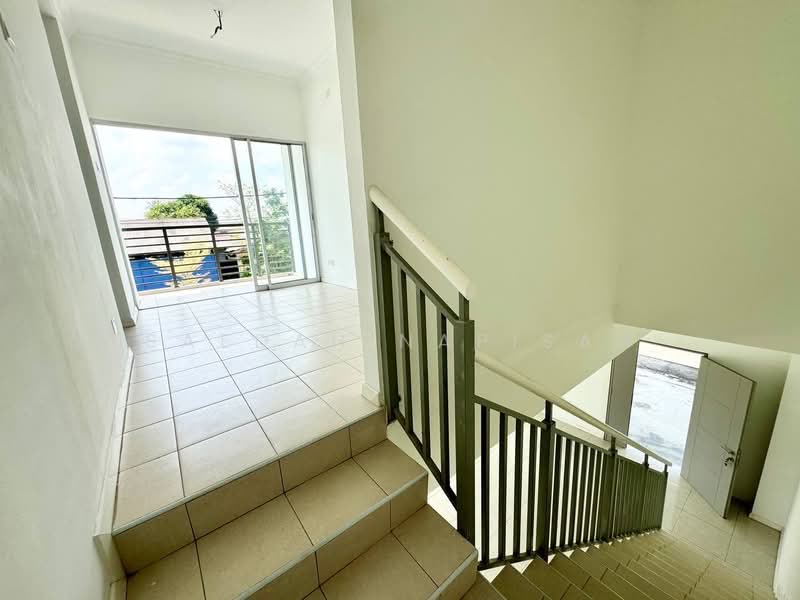 Semi-Detached House for Sale in Jalan Parit Masjid (Pontian) - Saedah Napisah - PropertyGuru.com.my