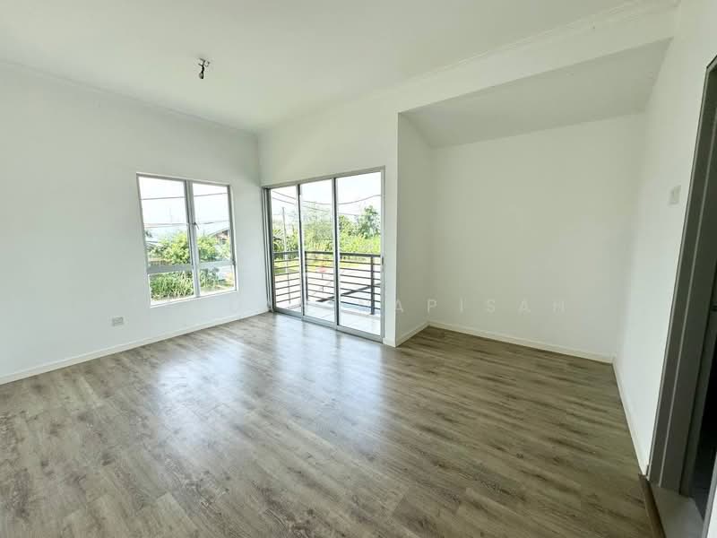 Semi-Detached House for Sale in Jalan Parit Masjid (Pontian) - Saedah Napisah - PropertyGuru.com.my