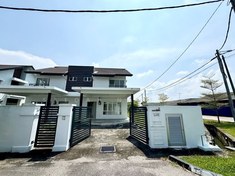 Semi-Detached House for Sale in Jalan Parit Masjid (Pontian) - Saedah Napisah - PropertyGuru.com.my