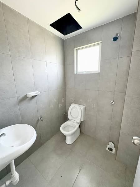 Semi-Detached House for Sale in Jalan Parit Masjid (Pontian) - Saedah Napisah - PropertyGuru.com.my