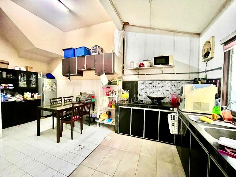 Rumah Teres 2 Tingkat untuk Dijual di Taman Bukit Permai (Cheras) - Noraini Dahan - Kitchen - PropertyGuru.com.my