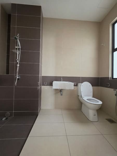 Cluster House for Sale in Horizon Hills (Iskandar Puteri (Nusajaya)) - Tuxton Phiong - Bathroom - PropertyGuru.com.my