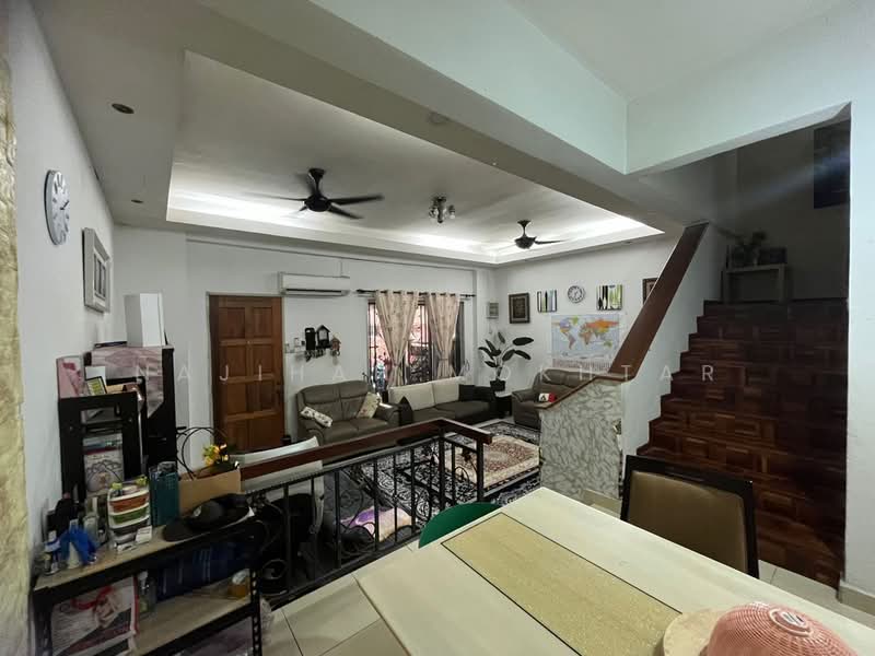 2-storey Terraced House for Sale in Alam Budiman (Shah Alam) - Najihah Mokhtar - PropertyGuru.com.my