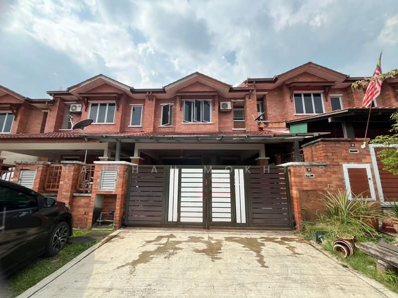 2-storey Terraced House for Sale in Alam Budiman (Shah Alam) - Najihah Mokhtar - PropertyGuru.com.my