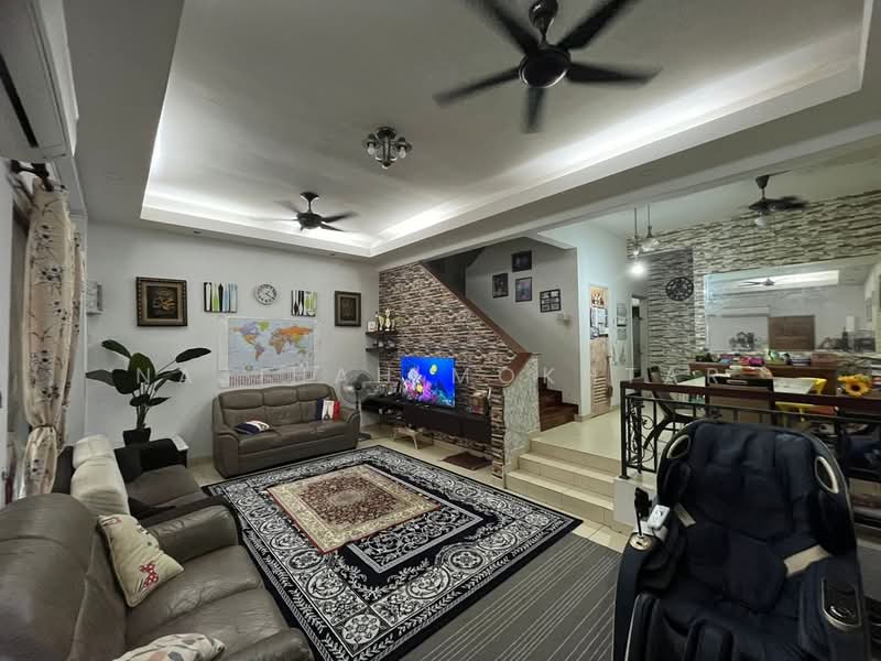 2-storey Terraced House for Sale in Alam Budiman (Shah Alam) - Najihah Mokhtar - PropertyGuru.com.my