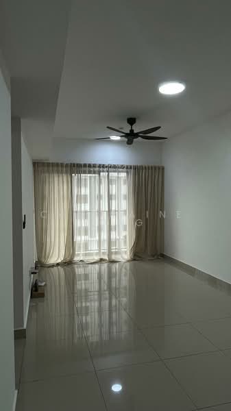 Servis Apartment untuk Disewa di M Arisa - Charmaine Wong - Living Room - PropertyGuru.com.my