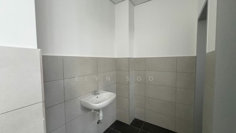 Kedai untuk Disewa di Bandar Tropicana Aman (Telok Panglima Garang) - Elyn Soo - Bathroom - PropertyGuru.com.my