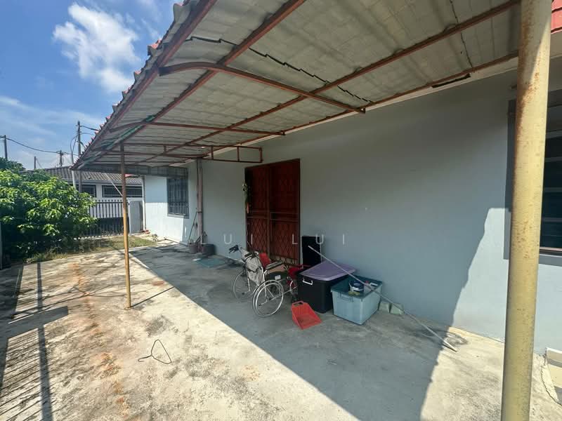 1-storey Terraced House for Sale in Senai (Kulai) - Lui Lui - Exterior - PropertyGuru.com.my