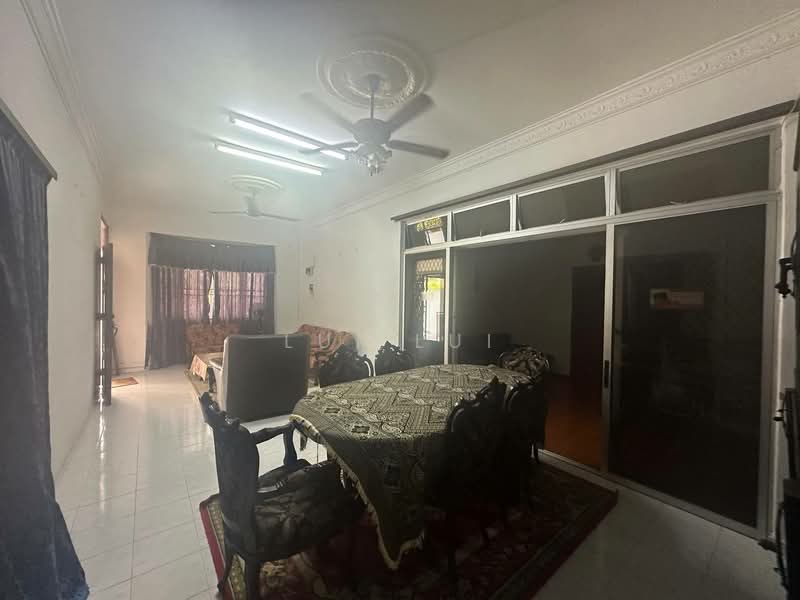 1-storey Terraced House for Sale in Senai (Kulai) - Lui Lui - Living Room - PropertyGuru.com.my