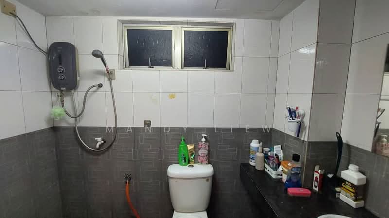 Apartment for Rent at Vista Saujana - Mandy Liew - Bathroom - PropertyGuru.com.my