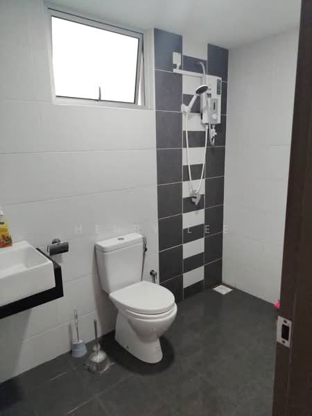 Pangsapuri untuk Disewa di Amber Height - Henry Lee - Bathroom - PropertyGuru.com.my