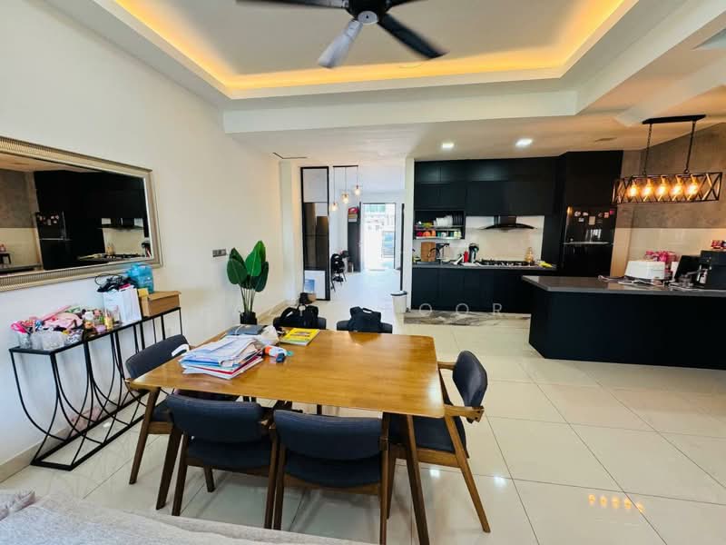 Rumah Teres 2 Tingkat untuk Dijual di Shah Alam (Selangor) - Fazie Noor - Dining Room - PropertyGuru.com.my