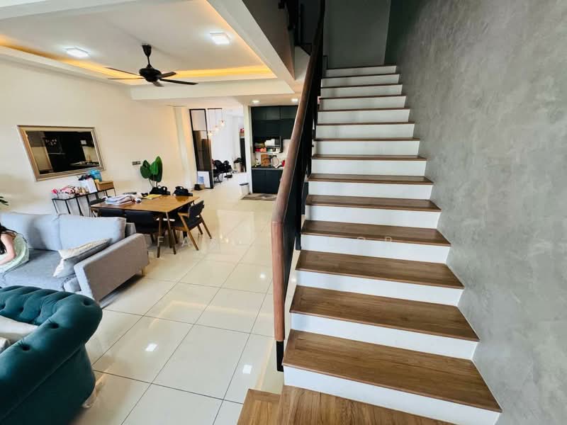 Rumah Teres 2 Tingkat untuk Dijual di Shah Alam (Selangor) - Fazie Noor - Living Room - PropertyGuru.com.my