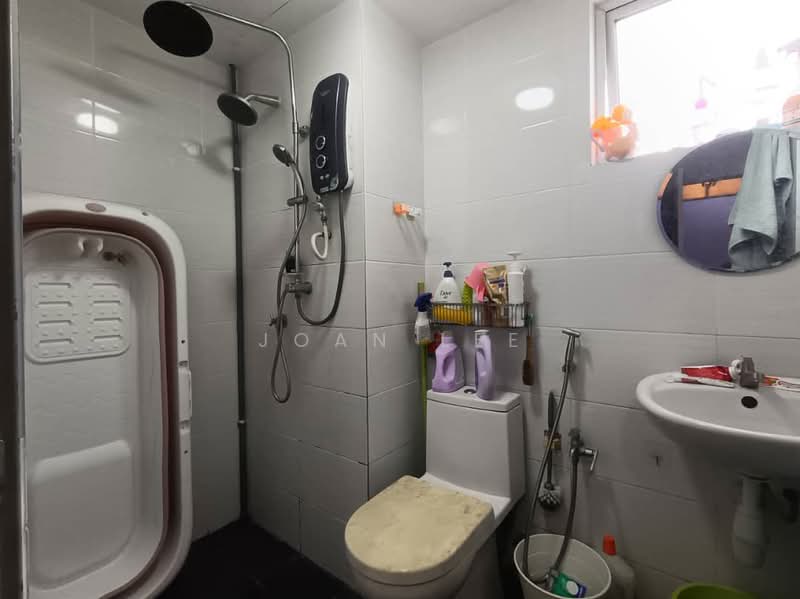 Servis Apartment untuk Dijual di Silk Residence - Joan Lee - Bathroom - PropertyGuru.com.my
