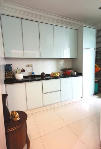 2-storey Terraced House for Sale in Taman Bukit Mewah (Tampoi) - Tuxton Phiong - Kitchen - PropertyGuru.com.my