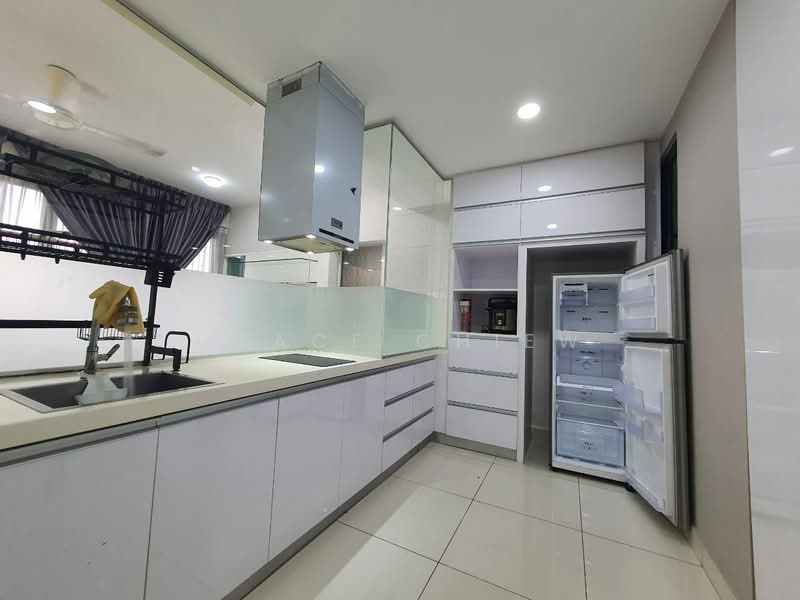 Servis Apartment untuk Disewa di Southkey Mosaic - Grace Chiew - Kitchen - PropertyGuru.com.my