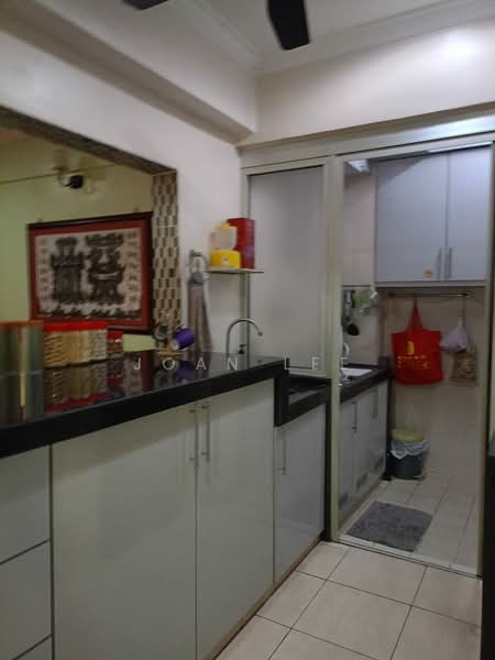 Servis Apartment untuk Dijual di D'Alamanda - Joan Lee - Kitchen - PropertyGuru.com.my