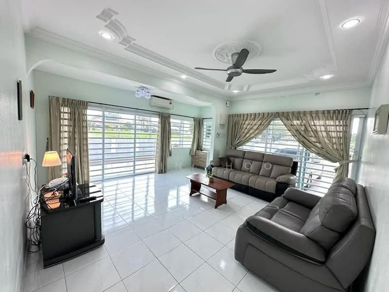 Semi-Detached House for Rent in New Pasir Puteh (Ipoh) - Qazin Khoo - Living Room - PropertyGuru.com.my