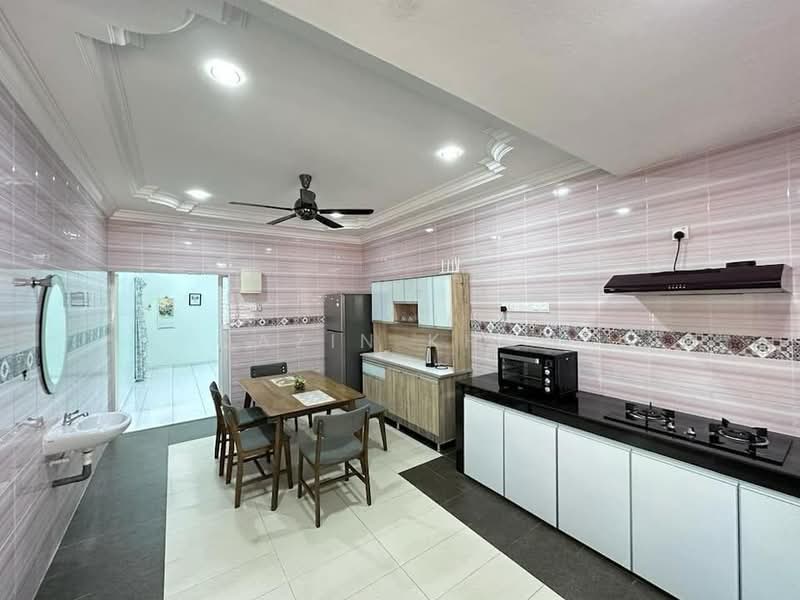 Semi-Detached House for Rent in New Pasir Puteh (Ipoh) - Qazin Khoo - Kitchen - PropertyGuru.com.my