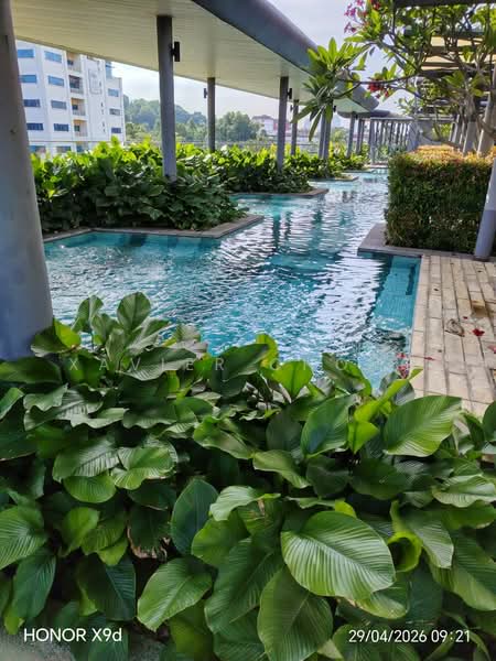 Servis Apartment untuk Dijual di Kanvas SOHO - Xavier Chong - Pool - PropertyGuru.com.my