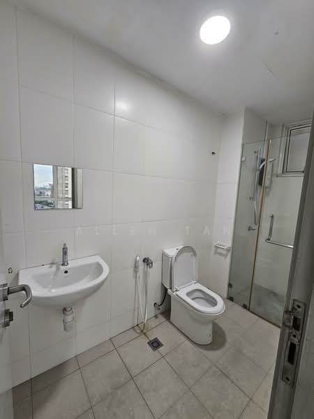 Kondominium untuk Disewa di Zenith Residences - Allen Tan - Bathroom - PropertyGuru.com.my