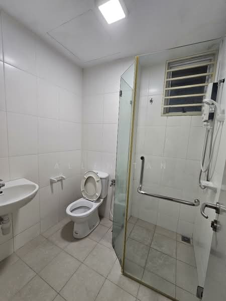 Kondominium untuk Disewa di Zenith Residences - Allen Tan - Bathroom - PropertyGuru.com.my