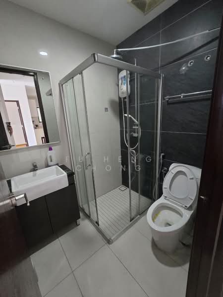 Kondominium untuk Disewa di Royal Strand @ Country Garden Danga Bay - Fu Heng Chong - PropertyGuru.com.my