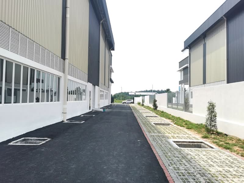 Semi-D Factory for Sale in Taman Industri Alam Jaya (Puncak Alam) - Wendy Ng - Exterior - PropertyGuru.com.my