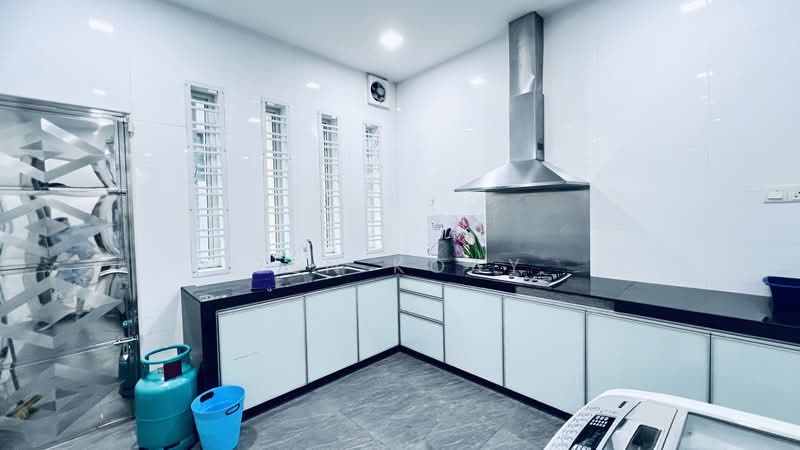 2-storey Terraced House for Rent in Taman Pelangi Indah (Ulu Tiram) - Zen Koay - Kitchen - PropertyGuru.com.my