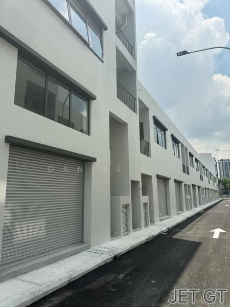 Shop for Sale in Bandar Tropicana Aman (Telok Panglima Garang) - Daniel Kok - Exterior - PropertyGuru.com.my