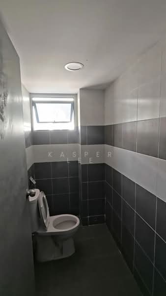 Kedai / Pejabat untuk Disewa di Permas Jaya (Johor Bahru) - Kasper Lee - Bathroom - PropertyGuru.com.my