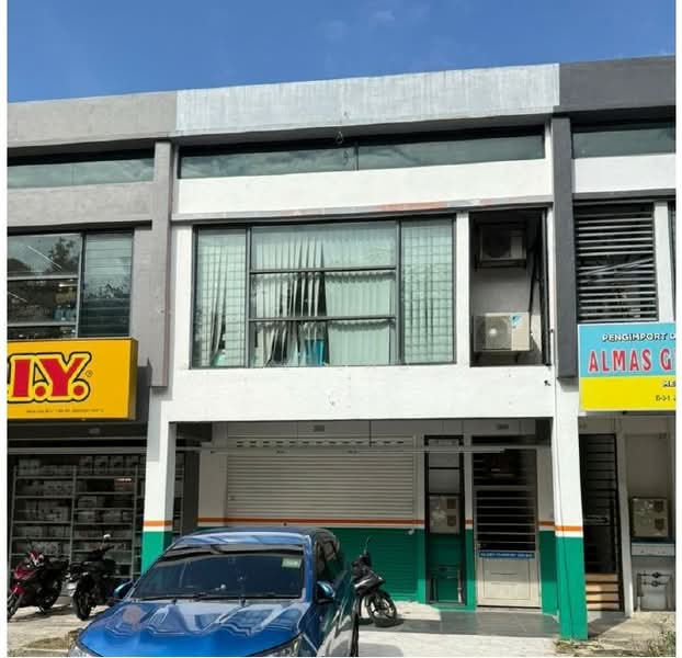 Kedai untuk Disewa di Rimba Jaya (Shah Alam) - HL Lau - Exterior - PropertyGuru.com.my