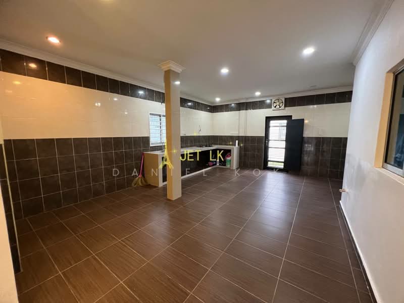 1-storey Terraced House for Sale in Bandar Putera 2 (Klang) - Daniel Kok - Kitchen - PropertyGuru.com.my