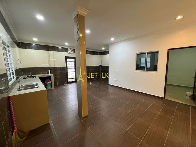 1-storey Terraced House for Sale in Bandar Putera 2 (Klang) - Daniel Kok - Kitchen - PropertyGuru.com.my