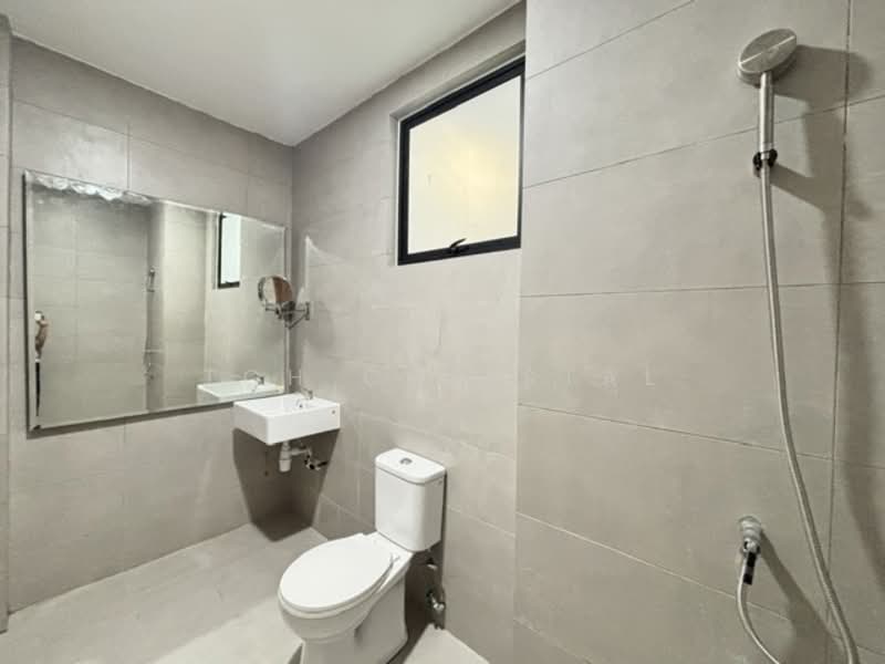 Servis Apartment untuk Disewa di The Glen - Toh Christal - Bathroom - PropertyGuru.com.my