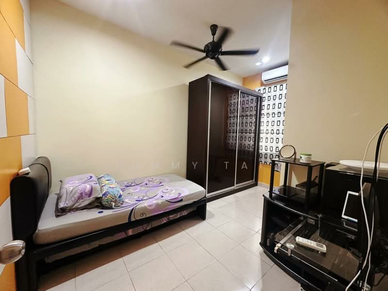 Rumah Teres 2 Tingkat untuk Dijual di Taman Bestari Indah (Ulu Tiram) - Tommy Tai - Bedroom - PropertyGuru.com.my