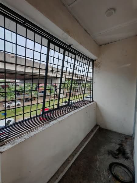 Kedai untuk Disewa di Taman Sentosa (Johor Bahru) - Nick Tay - Balcony - PropertyGuru.com.my