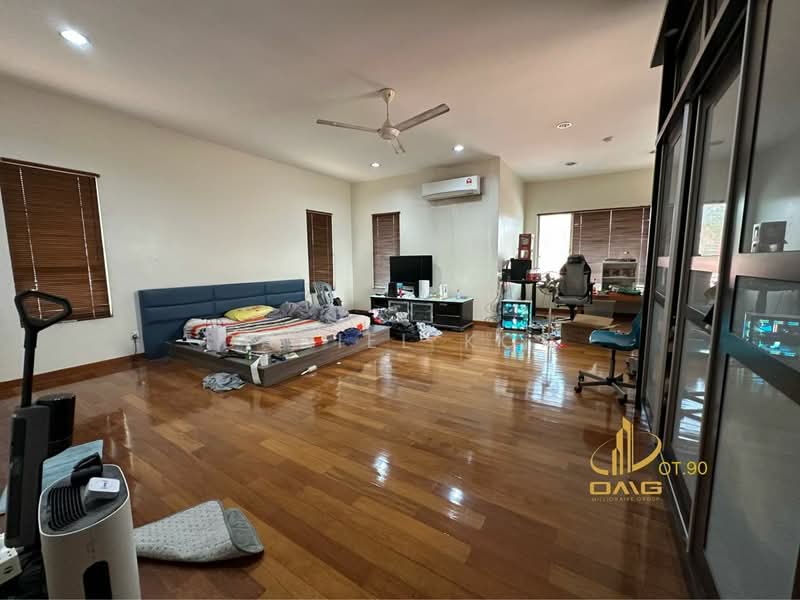 Rumah Banglo untuk Dijual di Ambang Botanic (Klang) - Daniel Kok - Bedroom - PropertyGuru.com.my